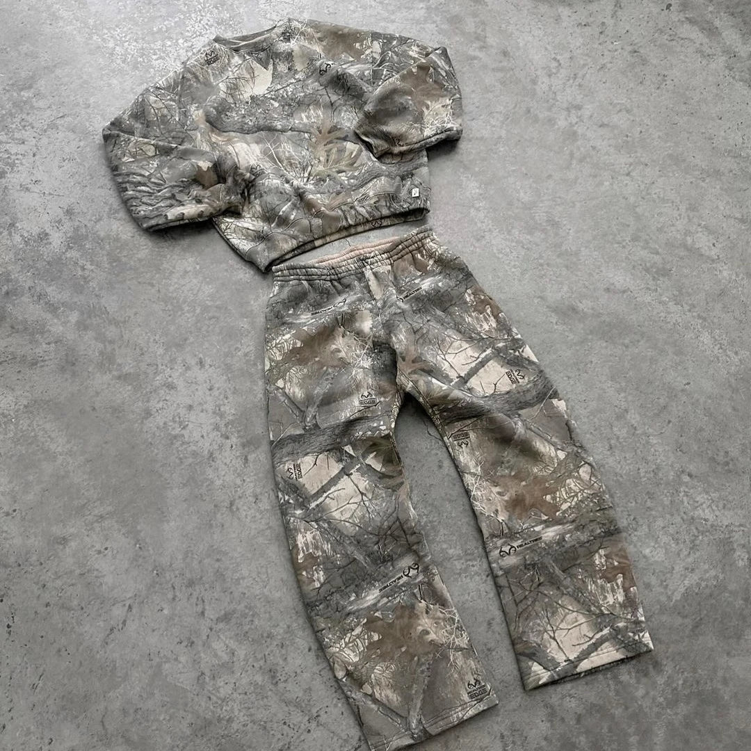 Luna Camo Crewneck